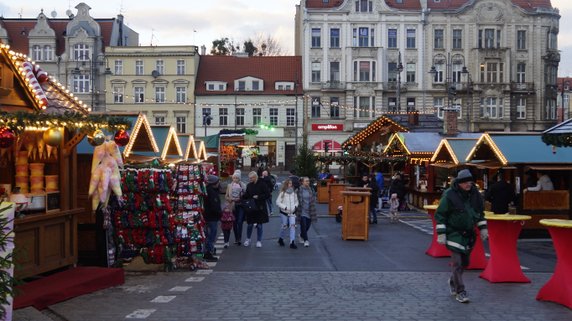 Jarmark na moście w Bydgoszczy