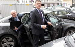 Czy Jan Bury zrzeknie się immunitetu? "Muszę się zapoznać z wnioskiem prokuratury"