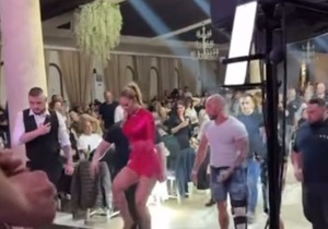 Tea Tairović sa dečkom