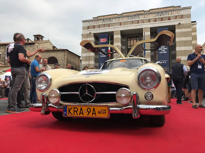 Mercedes 300 SL Gullwing z polską załogą w Mille Miglia