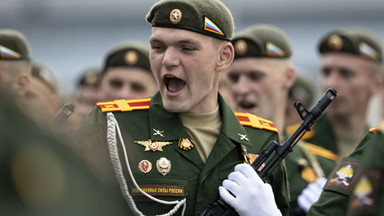Putin nie wierzy, że Rosjanie idą na wojnę dla pieniędzy. Udaje, że jego żołnierze "kierują się najwyższymi względami patriotycznymi"