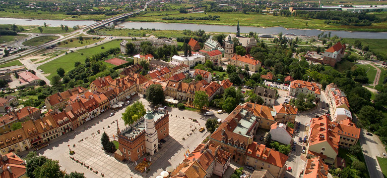 Latający z dronami