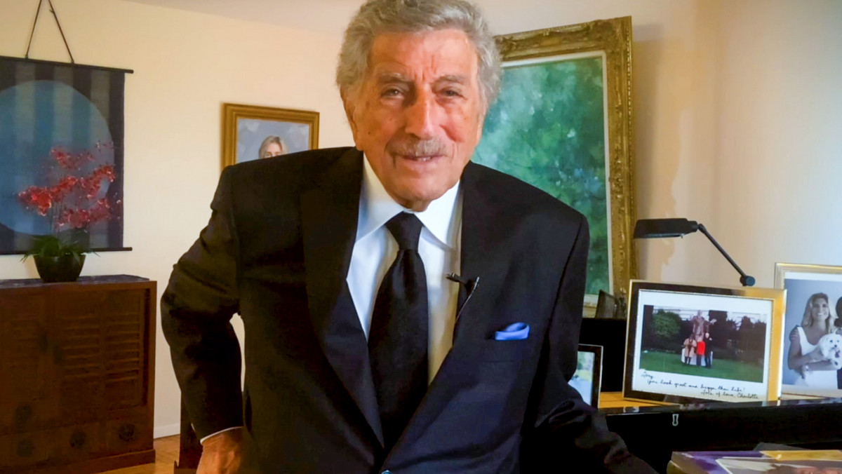 Tony Bennett wyznał, że zdiagnozowano u niego Alzheimera. "Życie jest darem - nawet z tak poważną chorobą" - powiedział muzyk. 