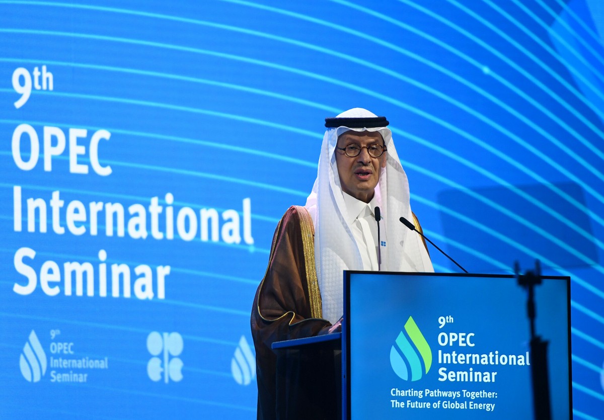 Paliwa są tanie, ale ta decyzja wiele zmieni. Kartel OPEC+ ma nowe plany