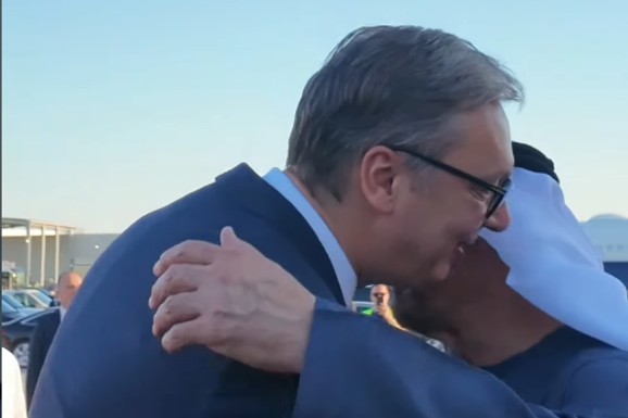 Šeik Mohamed bin Zajed boravio u Beogradu usred krize na Bliskom istoku, Vučić ga svečano dočekao: "Ovo je potvrda našeg prijateljstva" (VIDEO)