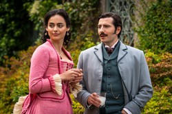 "Nieprzewidywalny" serial kostiumowy nie przestaje zachwycać. "Dużo frajdy"