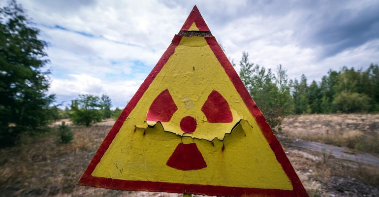 Znak ostrzegający o promieniowaniu w Czarnobylu