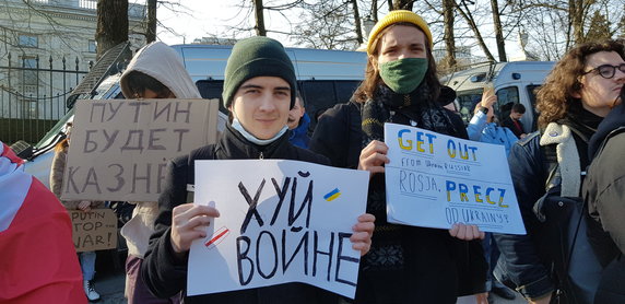 Protest przed Ambasadą Rosji w Warszawie