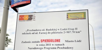 Spierd... remont na tablicy informacyjnej. Tak za ulicę dziękują w Łodzi