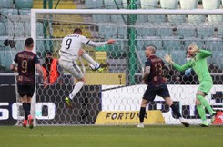 Piorunujący początek Legii. Cztery gole w 29 minut! 'Wojskowi' mogą mrozić szampany