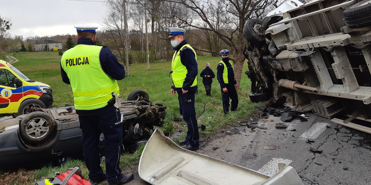 Karambol sześciu samochodów na ulicy Strykowskiej w Łodzi