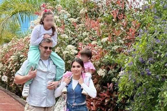 Naš pevač (42) sa ženom i troje dece živi u PENTHAUSU U ZGRADI NA VOŽDOVCU KOJA IMA 18 SPRATOVA: "Oni imaju najveći stan u ovom kompleksu"