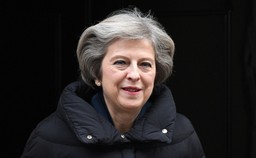 Brytyjska prasa: May gotowa zaakceptować "twardy Brexit"