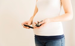 Dobra kontrola cukrzycy podczas ciąży obniża ryzyko wad wrodzonych u dziecka