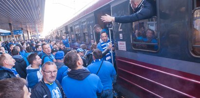 Ośmioma pociągami na piłkarski finał na Narodowym