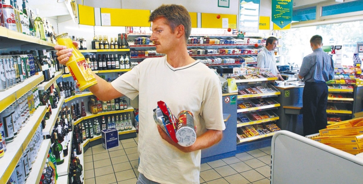 Rezygnując ze sprzedaży alkoholu każda stacja straciłaby średnio 170 tys. zł. rocznie forum