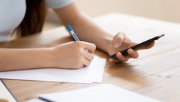 Matura 2026 w dwóch formułach: Czym się różnią? Dlaczego taki podział?