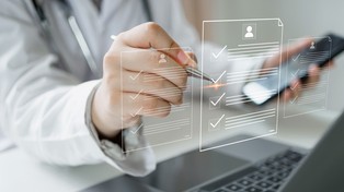 Pacjenci muszą być wytrwali, ale trzeba im w tym pomóc