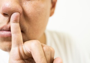Čačkanje nosa može da izazove krvarenje i prehladu