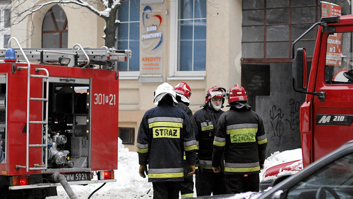 W Stargardzie Szczecińskim w jednej z kamienic wybuchł pożar. Z budynku ewakuowano sześć osób - podało radio RMF.