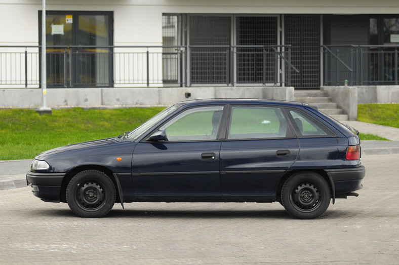 Pierwsza gwiazda z Gliwic - Opel Astra Classic 1.6 16V