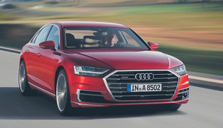 Bąk: Zrobić ci masaż czy złamać kręgosłup? [MOTOFELIETON]