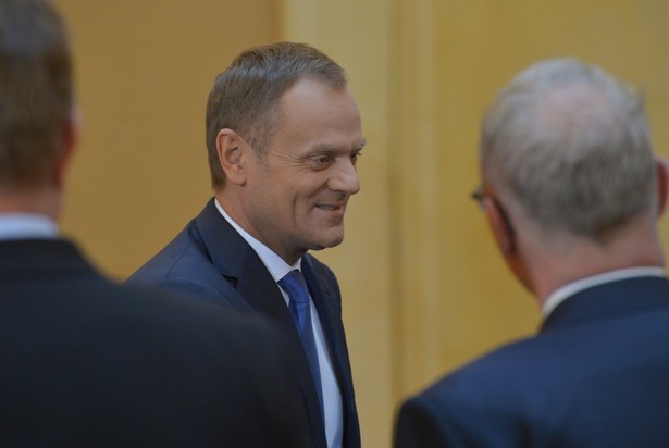 Tusk: Niech Ukraińcy zdecydują o swojej konstytucji