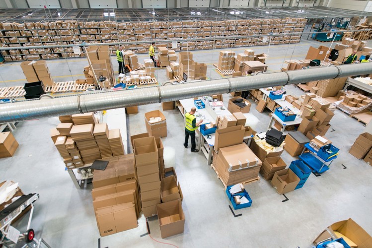 Dział serwisu to około 3 tys. m2

<br><br>fot. (ukit) PAP/Maciej Kulczyński