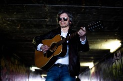 'Czasy nadchodzą nowe' - teledysk Dylan.pl i Muńska Staszczyka