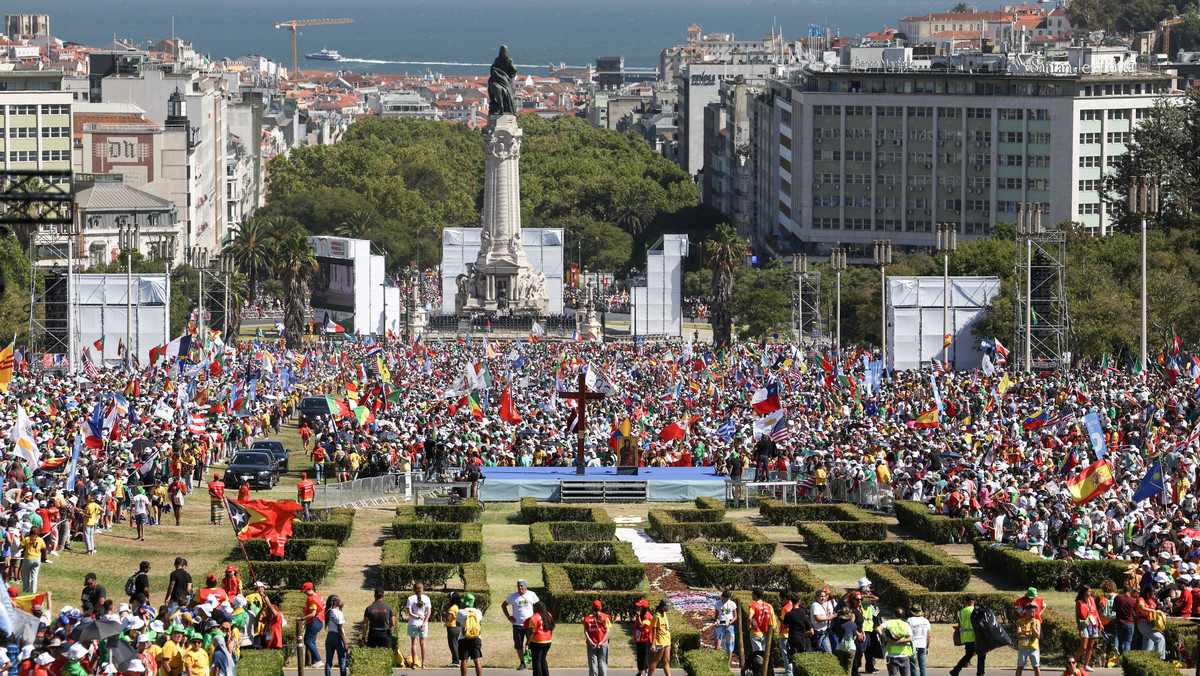 Awantura na ŚDM w Lizbonie. Policja interweniowała na mszy środowisk LGBT