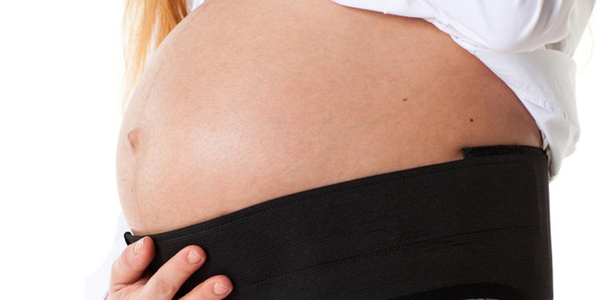 Pas ciążowy podtrzymujący brzuch - opinie i funkcje. Co to jest? - Dziecko