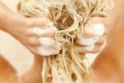 włosy szampon fryzura prysznic kobieta