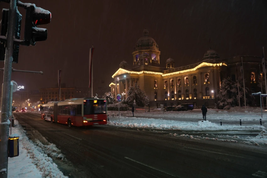 Trg Nikole Pašića otvoren za saobraćaj