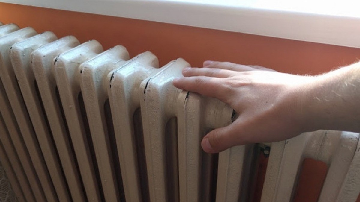 Ponovo topli radijatori u Kragujevcu: Sneg, grad i naglo zahlađenje promenili planove