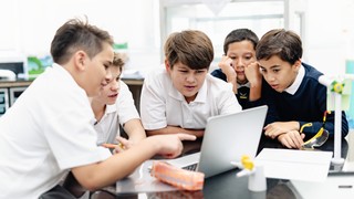 Reforma edukacji 2025/26. Edukacja obywatelska i edukacja medialna. Rewolucyjne zmiany w podstawie programowej