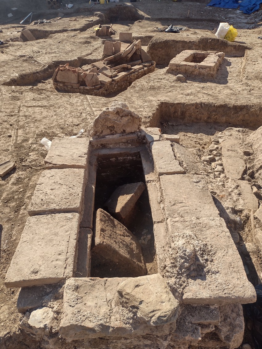 Na prostoru naselja Jagodin mala u Nišu pronađeno više od 100 ranohrišćanskih grobova iz perioda od 4.do 6.veka