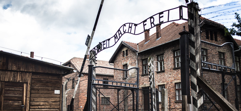 Facebook usunął post Muzeum Auschwitz upamiętniający sieroty