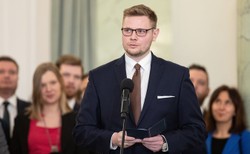 Woś o Scheuring-Wielgus: Żyje nienawiścią do Kościoła