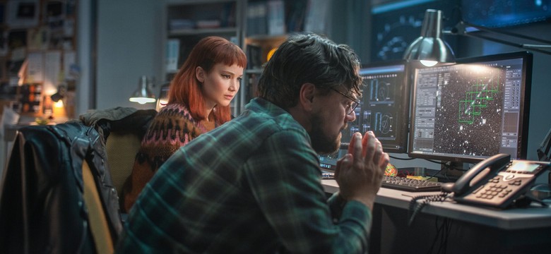 Jennifer Lawrence i Leonardo DiCaprio w filmie Netflixa "Nie patrz w górę”