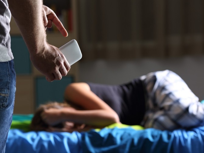 Ispovest prevarene žene iz Srbije: "Uzela sam mužu telefon i zatekla poruke koje su me dotukle"