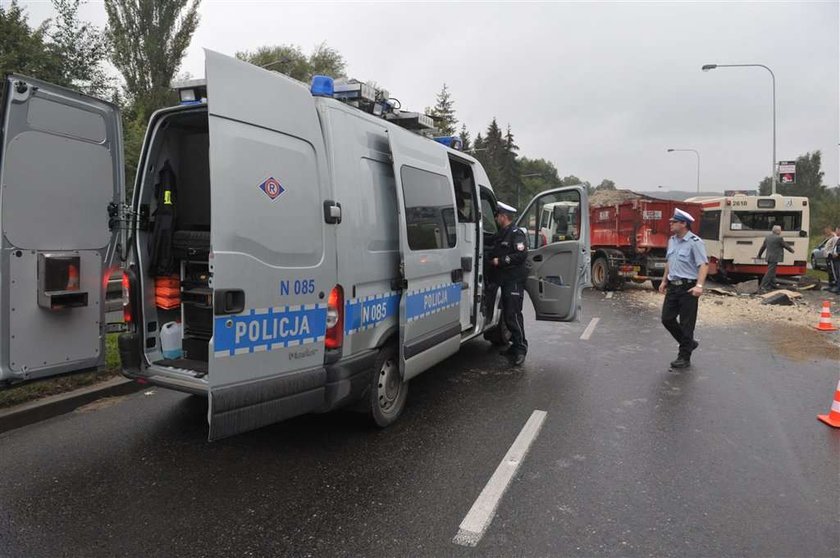 Wypadek autobusu w Gdańsku. 14 osób rannych