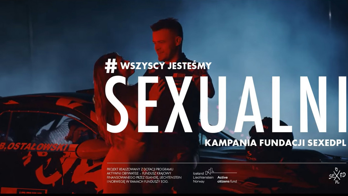 Nie o bezpieczeństwie na drodze, a o bezpieczeństwie w sypialni zdecydował się powiedzieć publicznie Bartosz Ostałowski. Kierowca wyścigowy został jednym z ambasadorów kampanii społecznej "Wszyscy jesteśmy seksualni", którą zainicjowała fundacji Anji Rubik SexedPL.