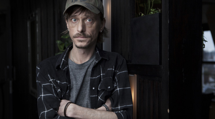 A Karib-tenger kalózai-filmekből és A hivatal című sorozatból ismert Mackenzie Crook a nyilvánossághoz fordult segítségért/ Fotó: Northfoto