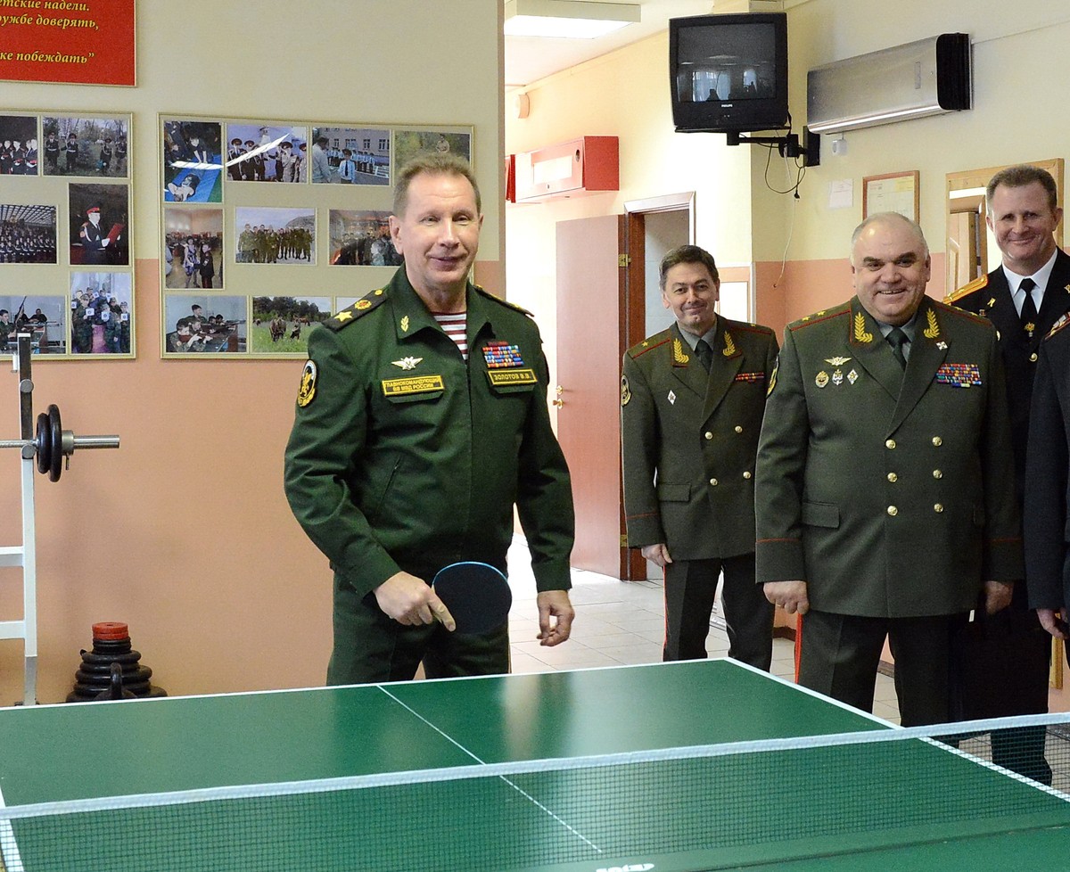 Wiktor Zołotow Rosgwardia generał Denaturov Rosja