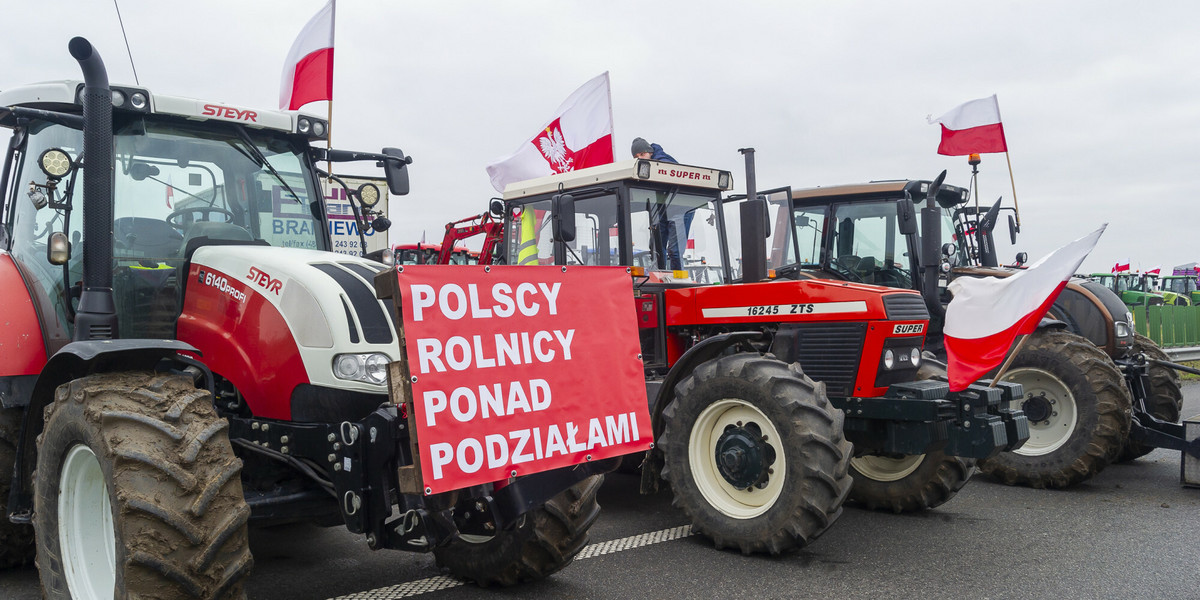 Polscy rolnicy protestujący na ukraińskiej granicy