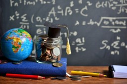 ostatni dzwonek na trzynastki: nauczyciele sprawdzają konta – ile dokładnie wpłynie w marcu 2026? wynagrodzenia szkoła dyrektorzy wyplata termin dodatkowe wynagrodzenie roczne edukacja men