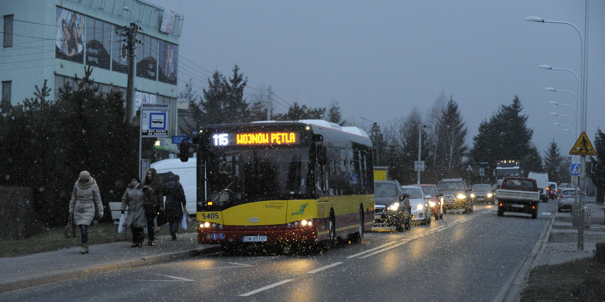 Autobus na Strachocińskiej