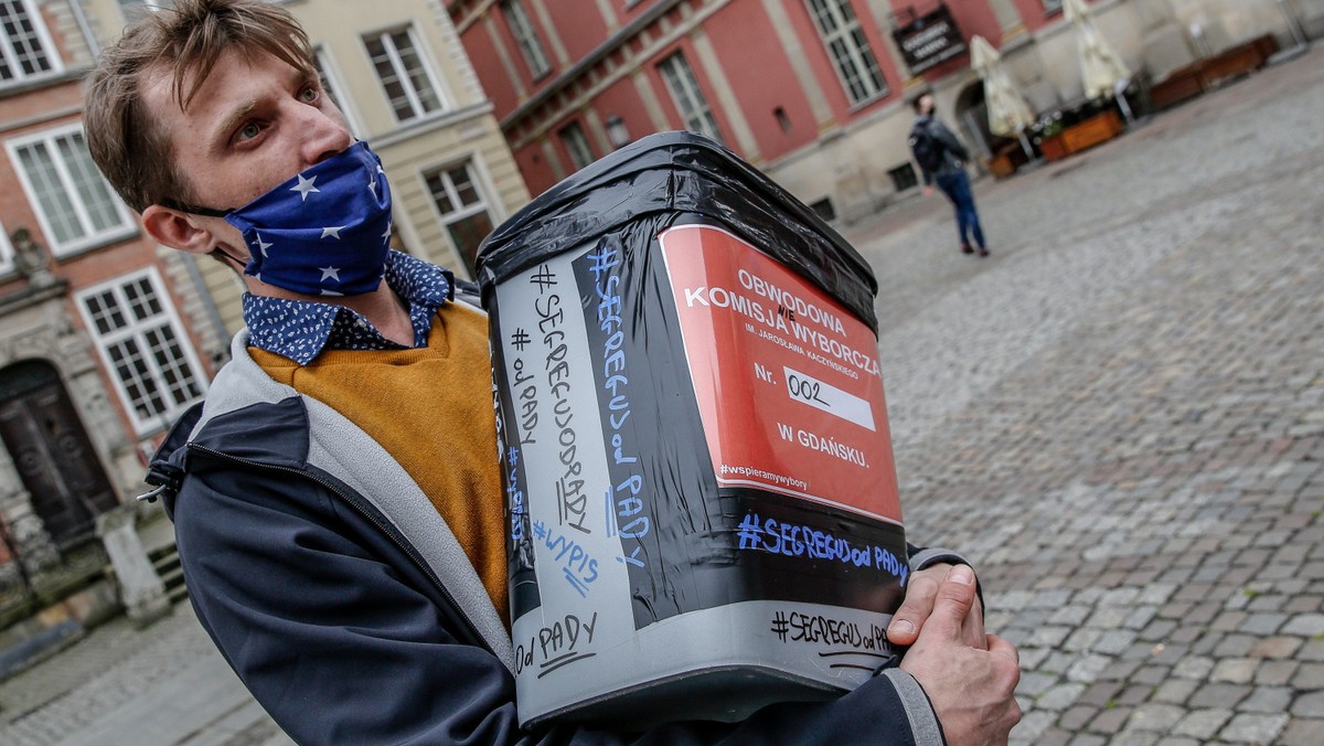 Gdańsk. 01.05.2020. Happening przed wyborami prezydenckimi 2020. 