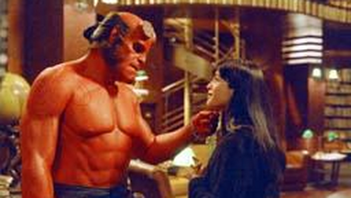 Universal Pictures w pełni sfinansuje i zajmie się dystrybucją drugiej części przygód Hellboya. Z realizacji projektu wcześniej wycofała się wytwórnia
