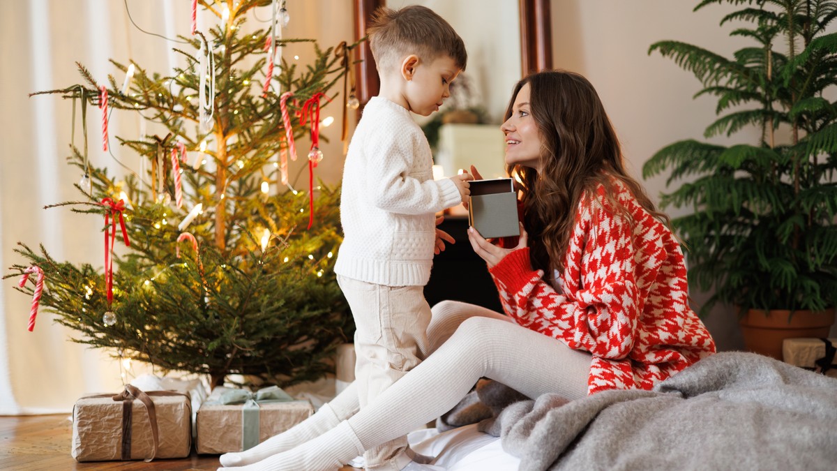 Položajnik na Božić obavezno izgovara ove reči: Njegova zdravica određuje sreću ukućana